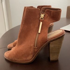 Gianni Bini brown heels, 7.5